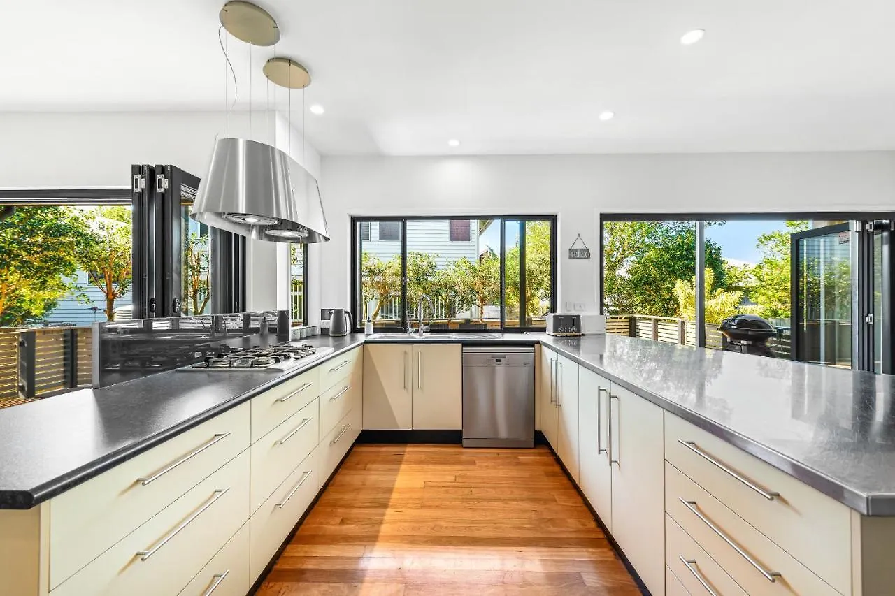 بيت للعطل فيلا Mudjimba Shores-Coastal Bliss For Families & Dogs أستراليا